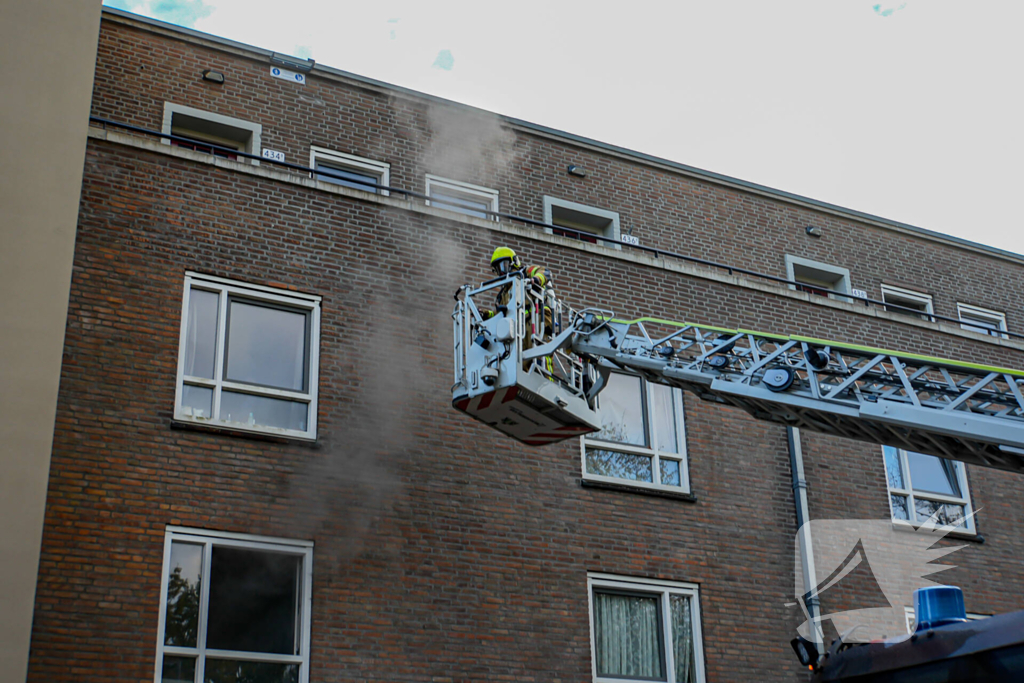 Veel rookontwikkeling bij keukenbrand