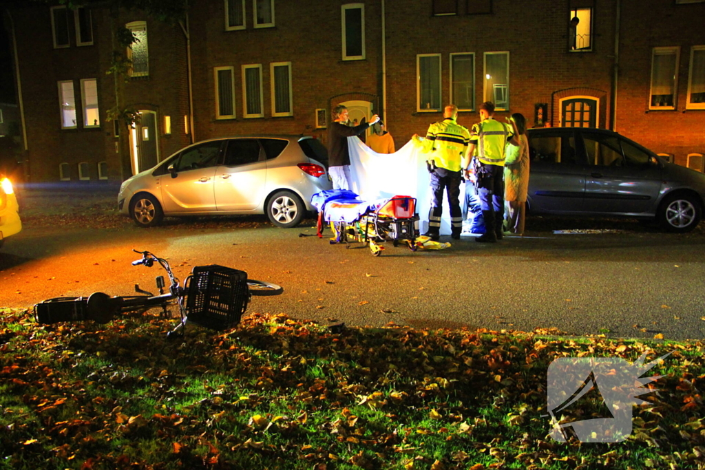 Kind op fiets geschept door automobilist, traumateam opgeroepen