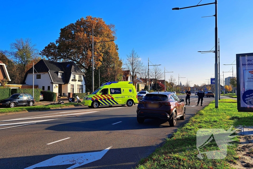 Fietser gewond bij botsing met auto