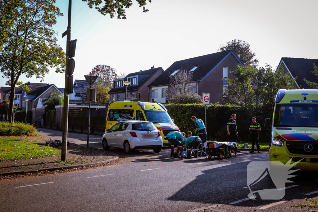 Fietsster gewond bij aanrijding met auto