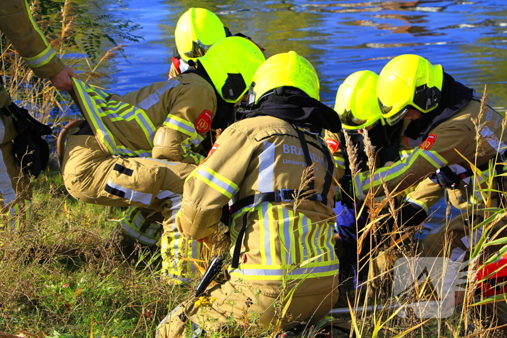 Brandweer zet alles op alles om ree te vangen