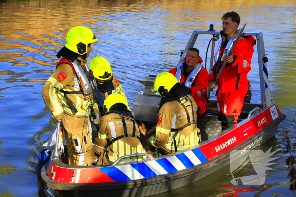 Brandweer zet alles op alles om ree te vangen