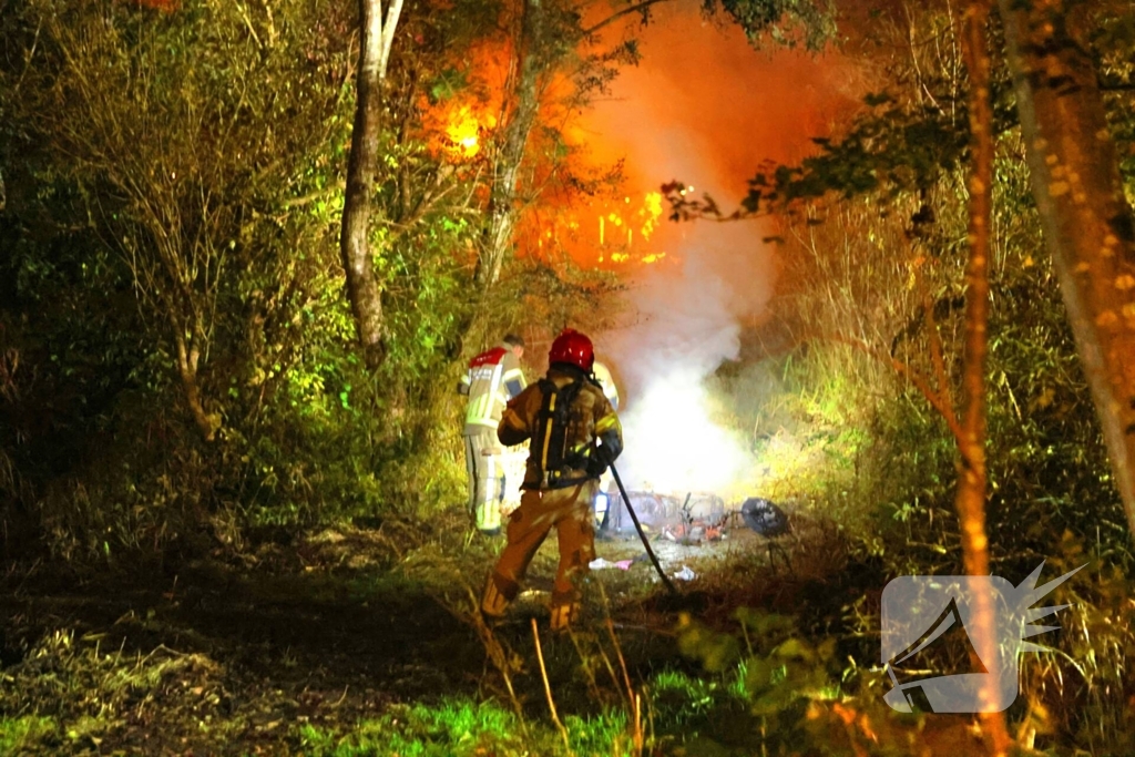 Scooter volledig verwoest door brand