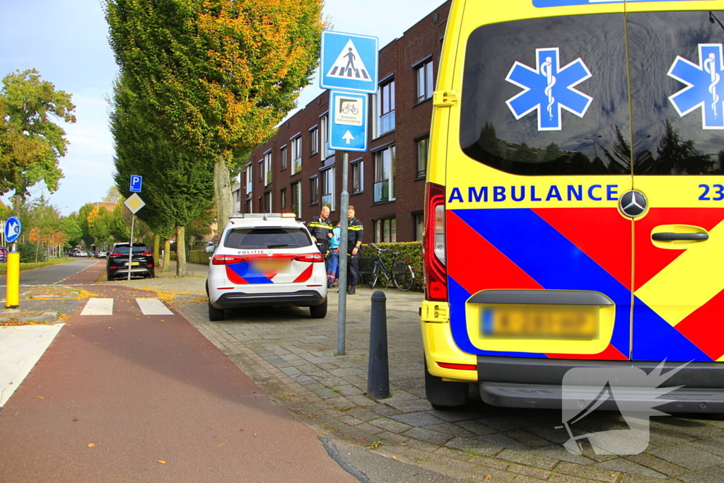 Fietser ten val na botsing met auto