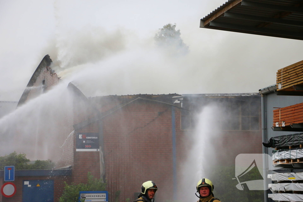 Zeer grote brand bij coatingbedrijf