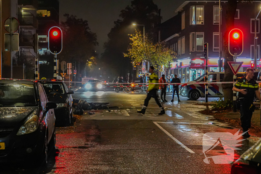 Zwaargewonden bij ernstige aanrijding tussen bestelbus en scooter