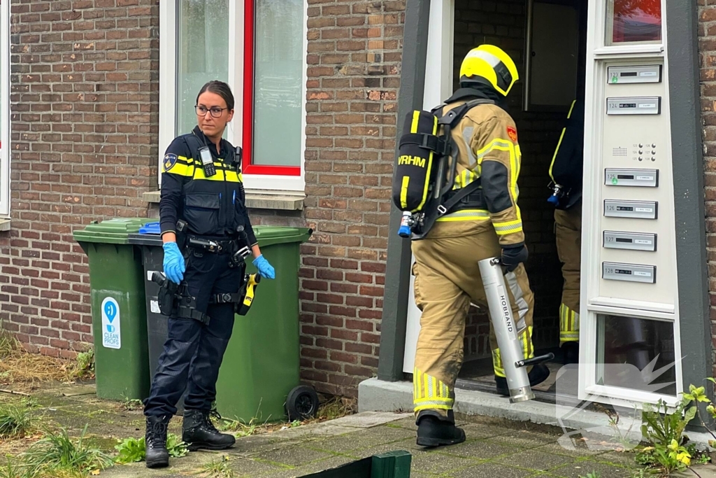 Smeltend plastic zet brandalarm in gang