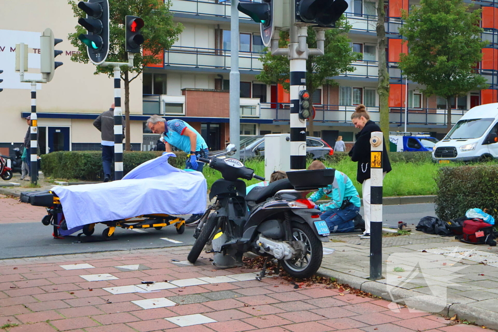 Scooterrijder zwaargewond bij aanrijding