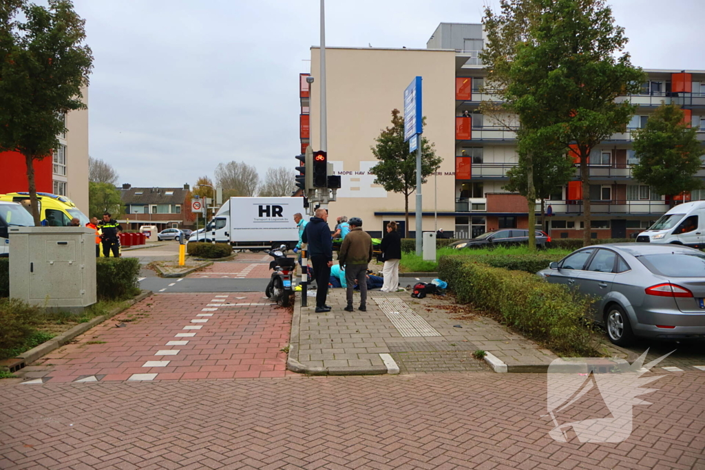 Scooterrijder zwaargewond bij aanrijding