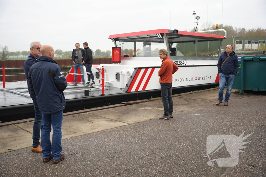 Provincie neemt nieuwe werkschip in gebruik