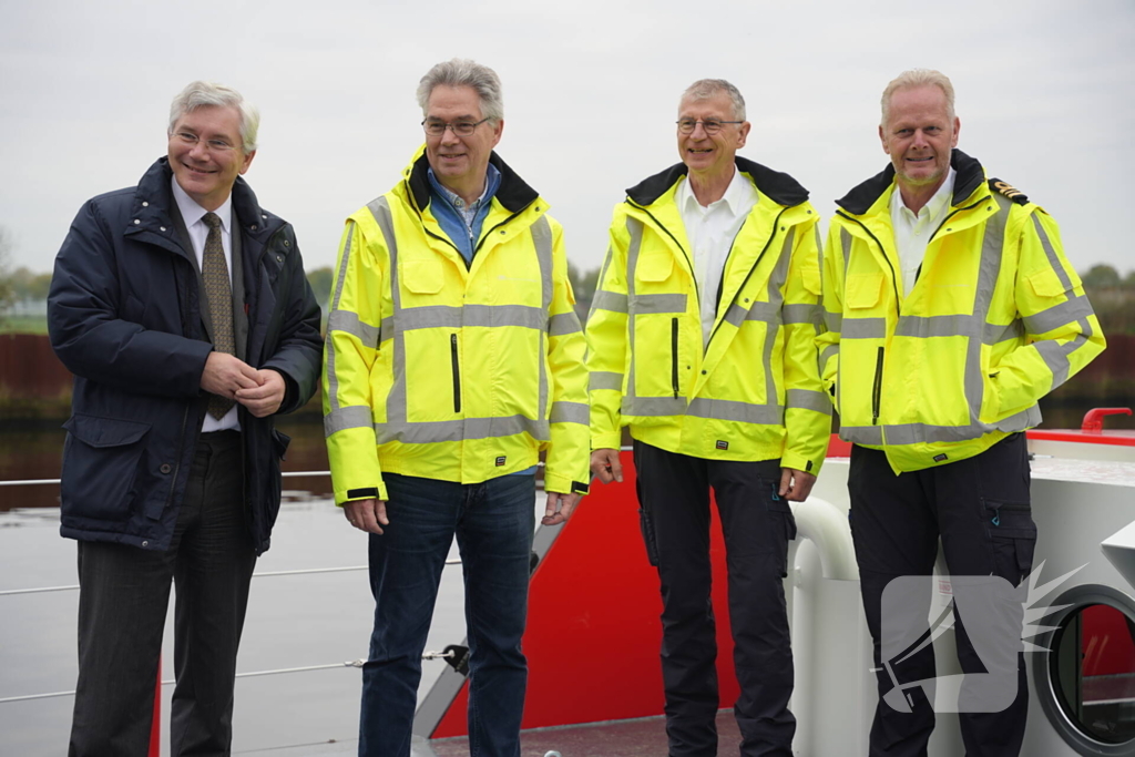 Provincie neemt nieuwe werkschip in gebruik