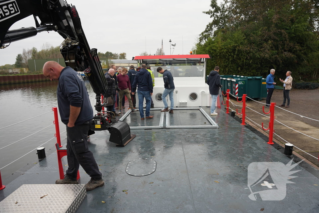 Provincie neemt nieuwe werkschip in gebruik