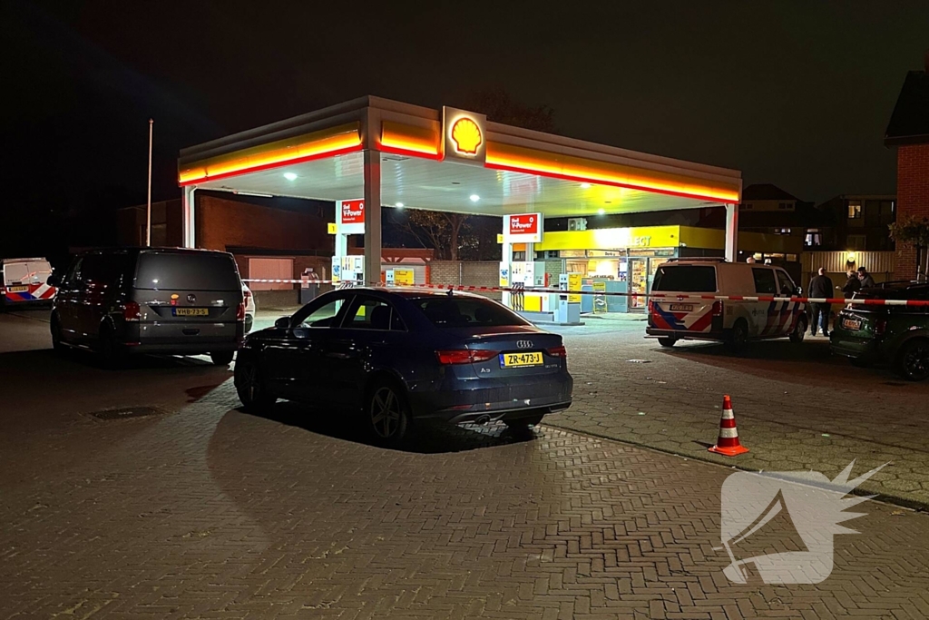 Overval op tankstation, politie vindt bivakmuts