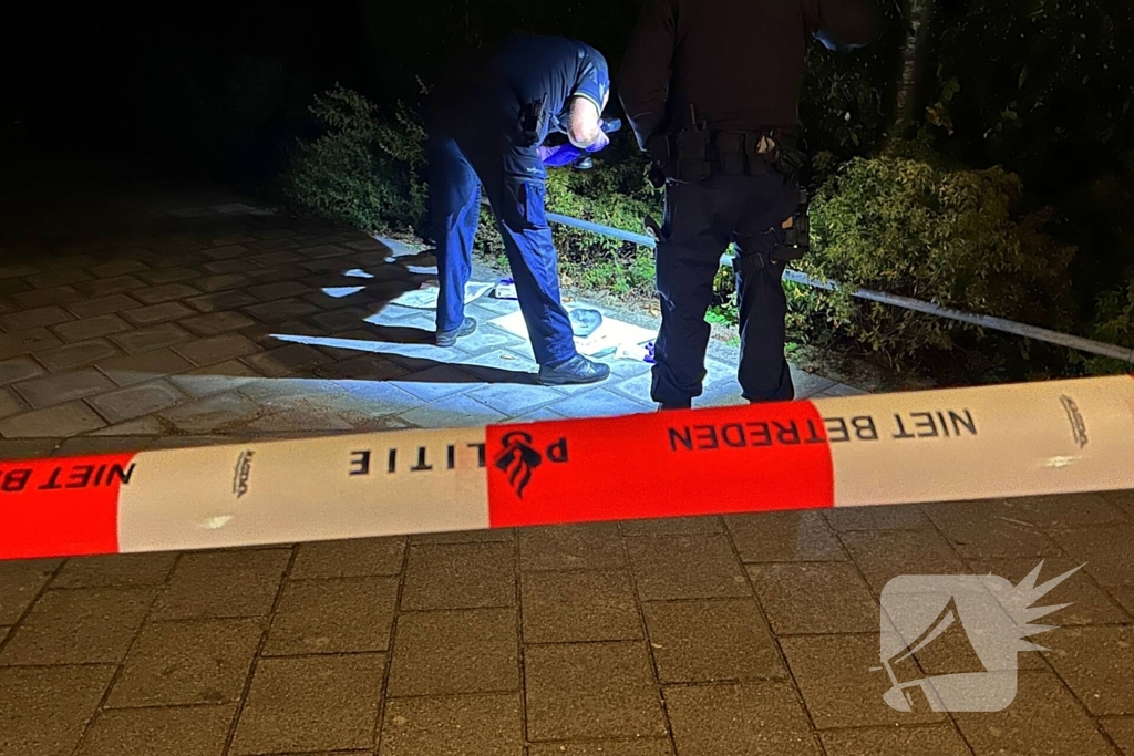 Overval op tankstation, politie vindt bivakmuts