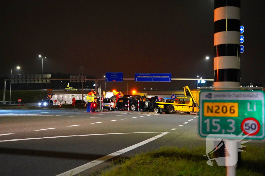 Lesauto betrokken bij frontale aanrijding op kruising