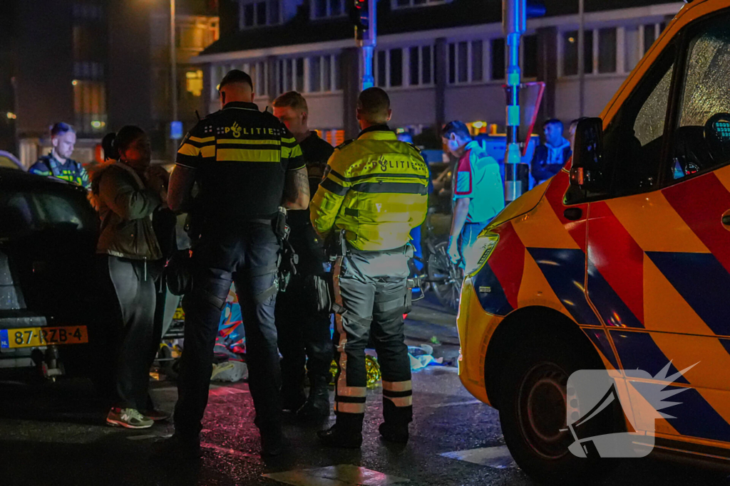 Fietser zonder licht aangereden door personenauto