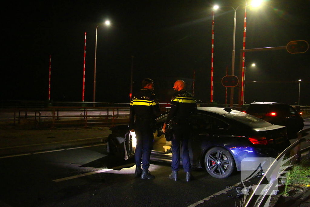 Vuurwapen aangetroffen bij flinke aanrijding