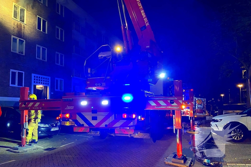 Veel rookontwikkeling bij brand in flatwoning