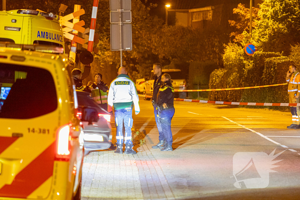 Persoon overleden na aanrijding met trein