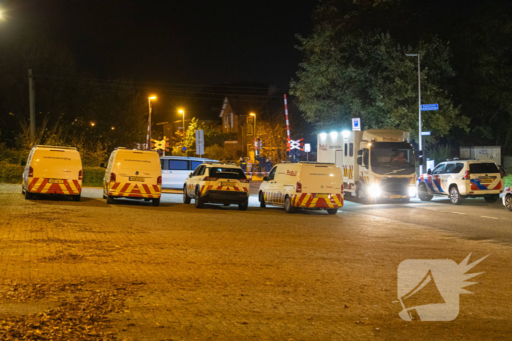 Persoon overleden na aanrijding met trein