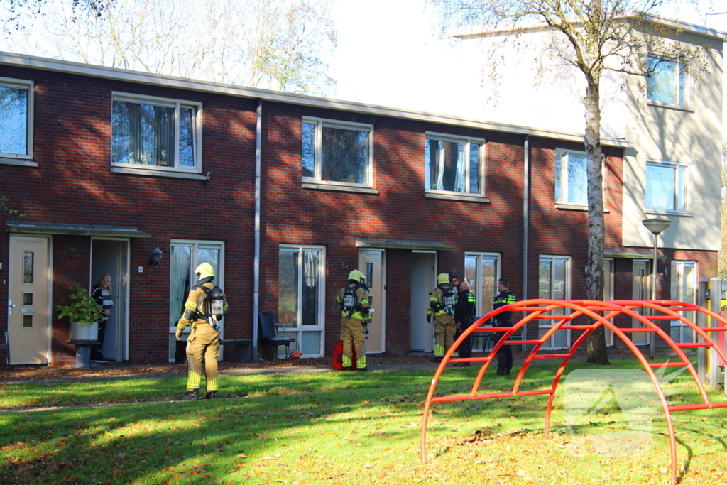 Bewoner loopt brandwonden op bij vlam in de pan