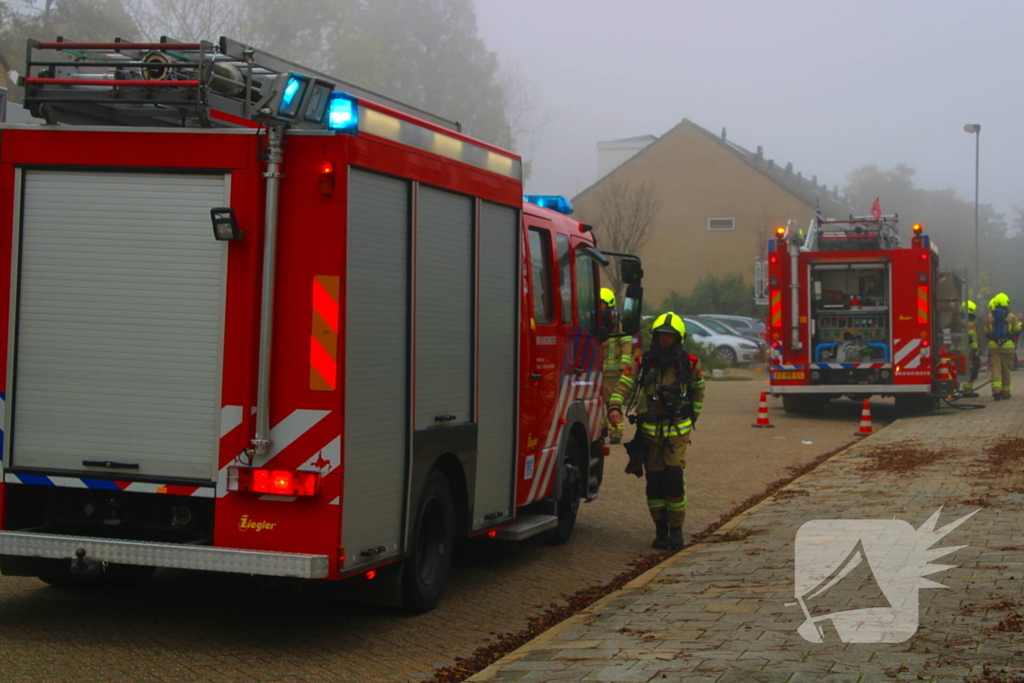 Veel rookontwikkeling bij brand in woning