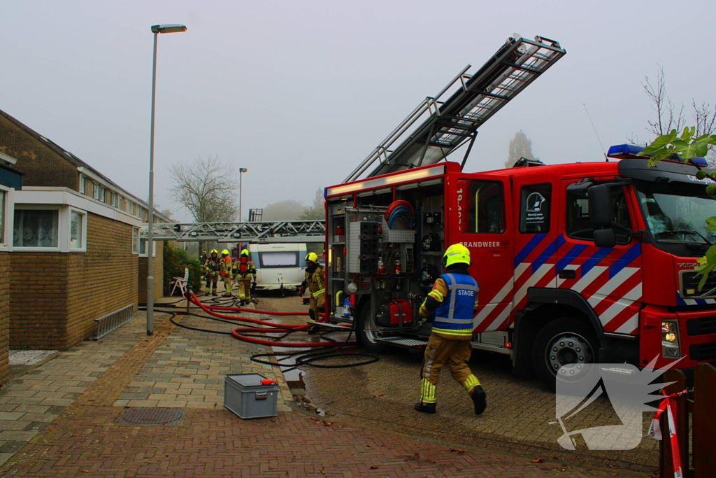 Veel rookontwikkeling bij brand in woning