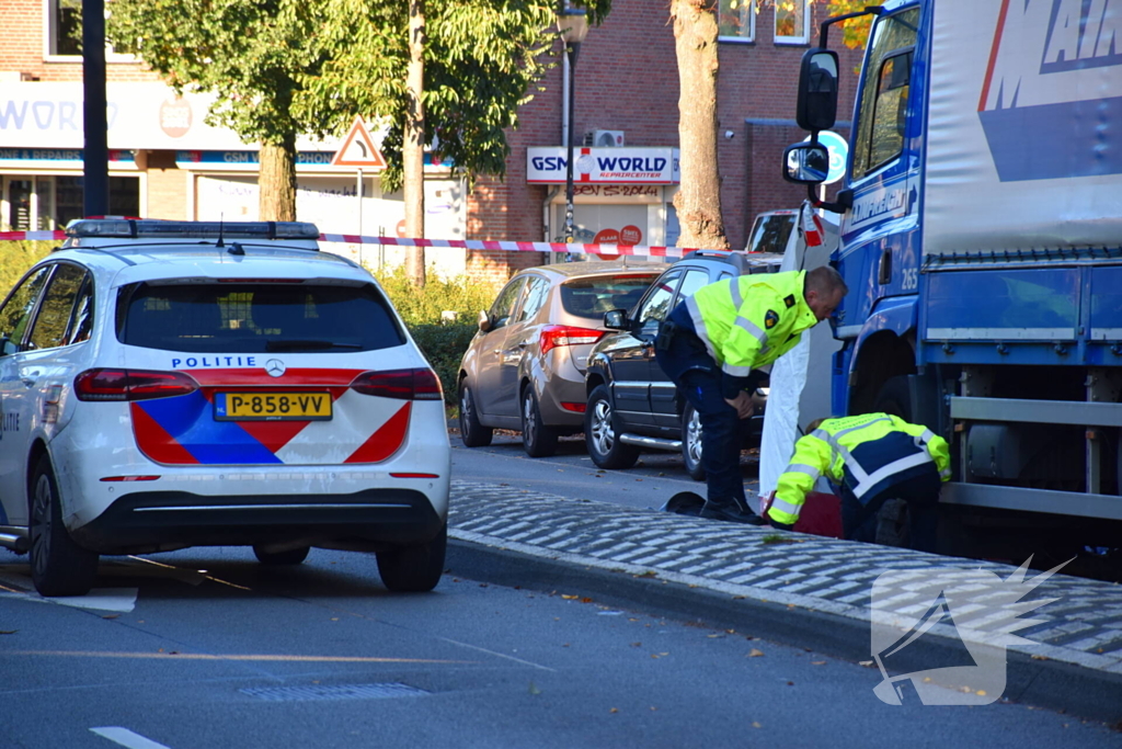 Meisje (16) komt om na ongeluk met vrachtwagen