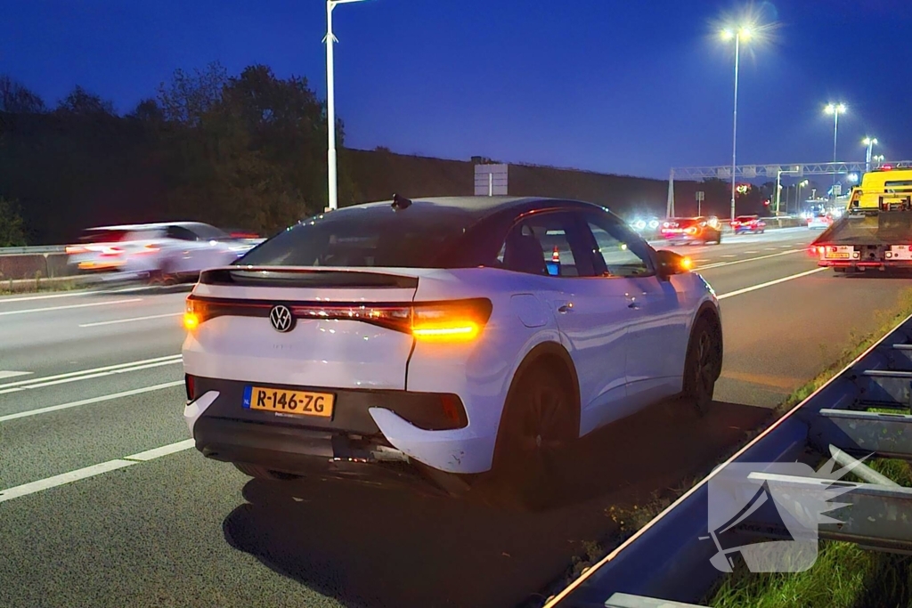 Snelweg deels dicht door verkeersongeval