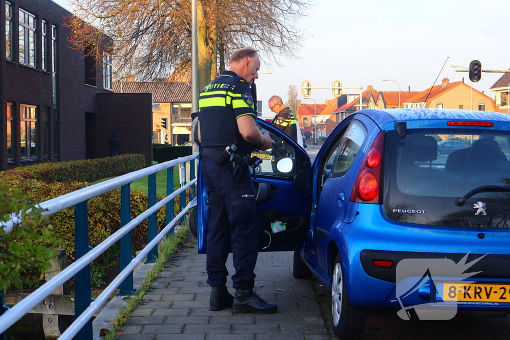 Scooterrijder gewond bij botsing met personenauto