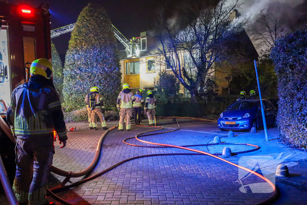 Bewoner overleden bij uitslaande brand in rijtjeshuis