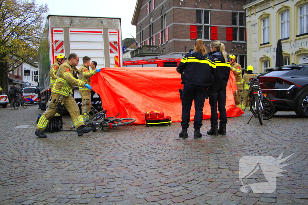 Meisje ernstig gewond bij aanrijding, traumateam opgeroepen