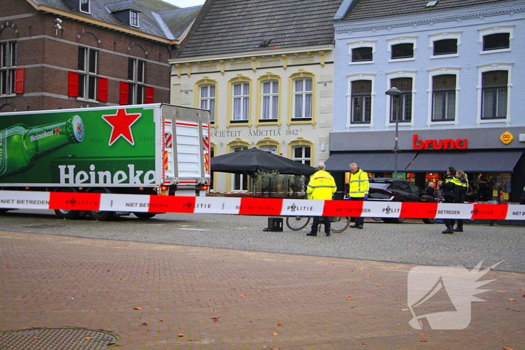 Meisje ernstig gewond bij aanrijding, traumateam opgeroepen