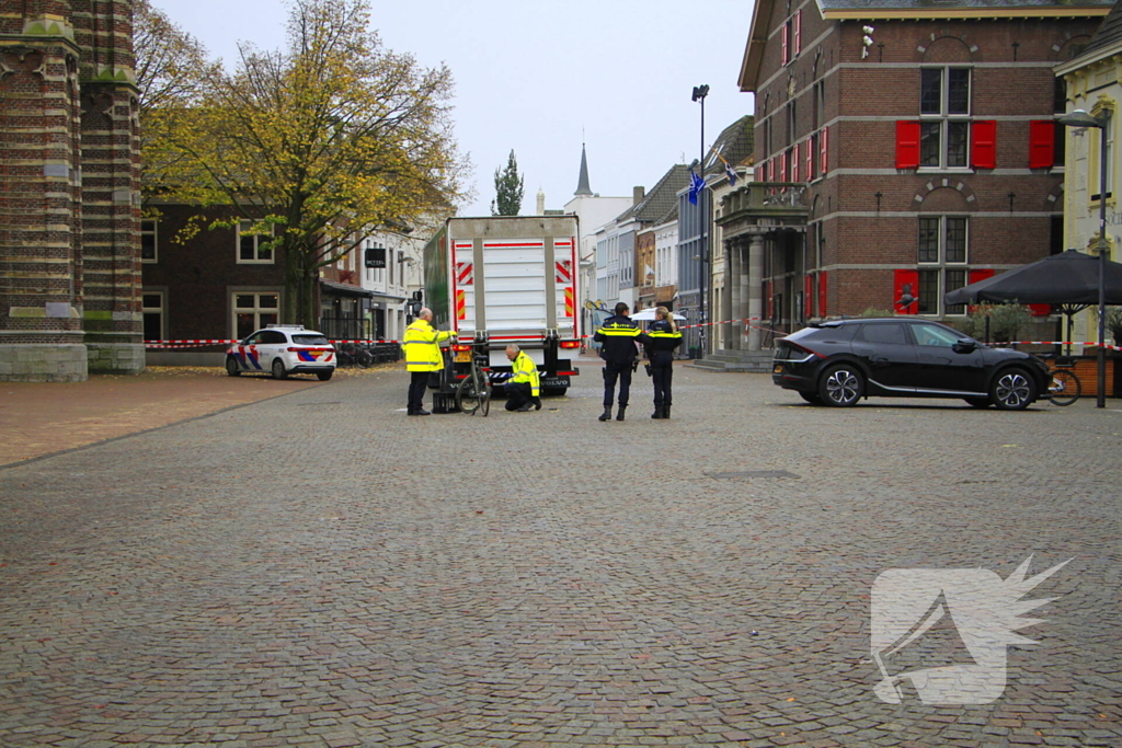 Meisje ernstig gewond bij aanrijding, traumateam opgeroepen