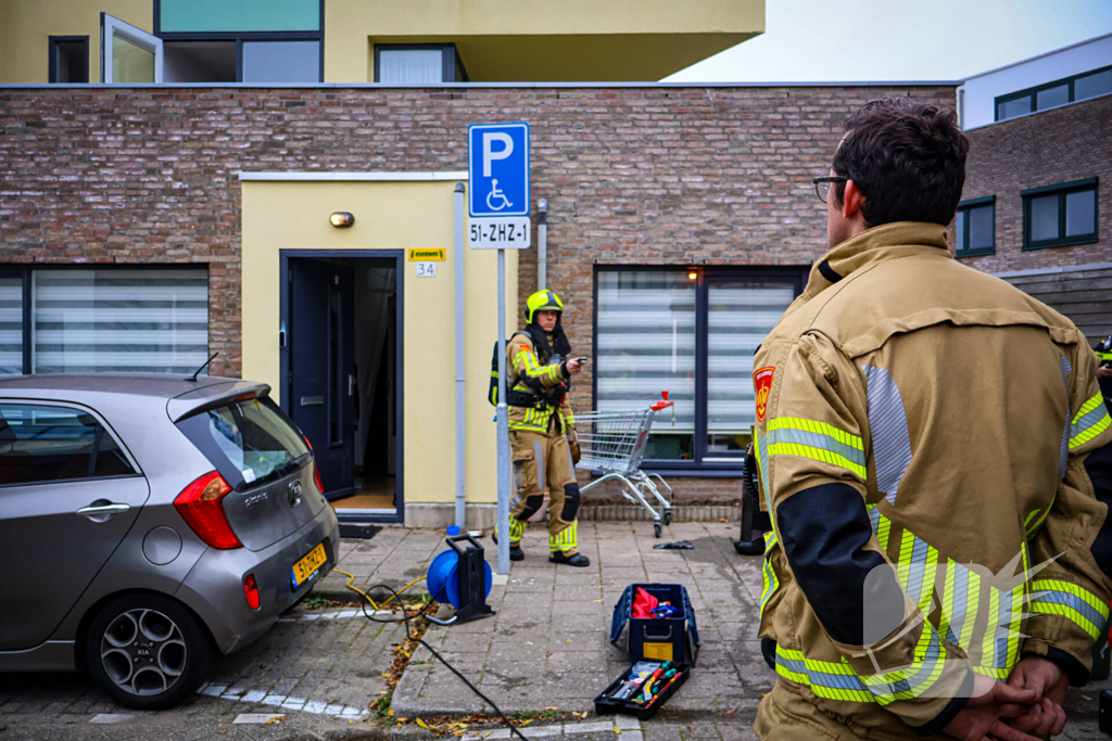 Brandweer sloopt keuken na brand in afzuigkap