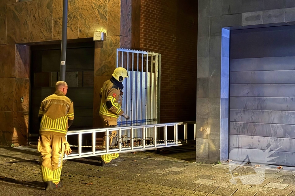 Brandweer doet onderzoek naar vreemde lucht