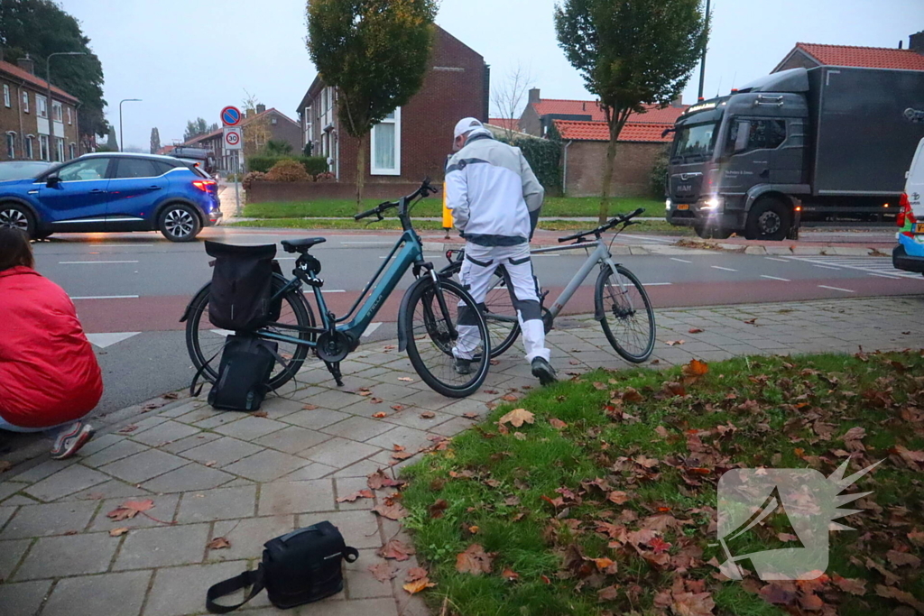 Botsing tussen een fietser en bestelbus