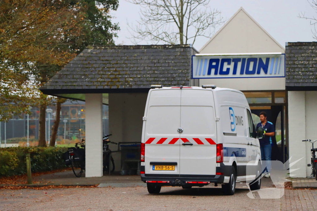 Winkel ontruimd na melding van gaslucht