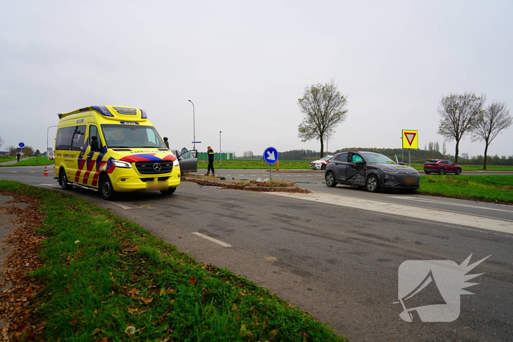 Ravage en drie gewonden bij aanrijding op beruchte kruising