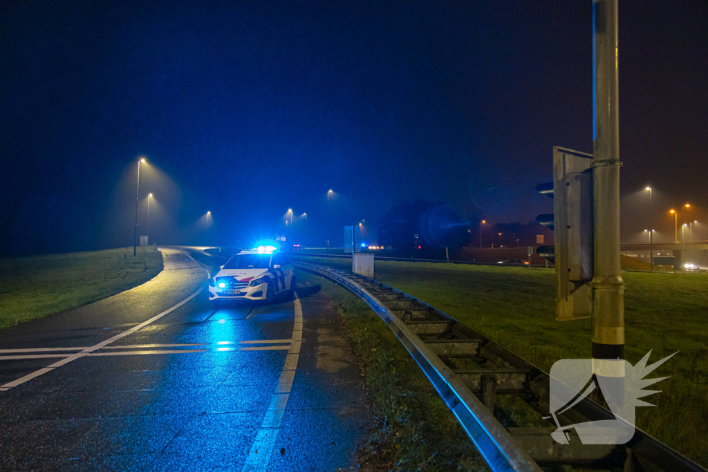 Motorrijder gaat onderuit