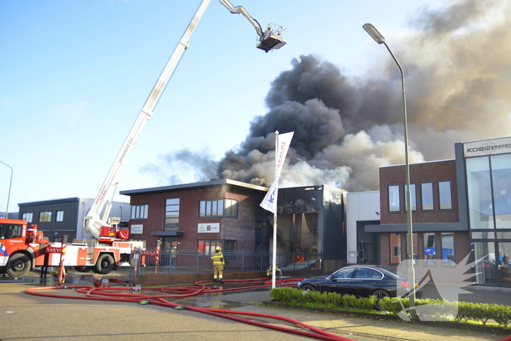 Hulpdiensten groots ingezet voor brand