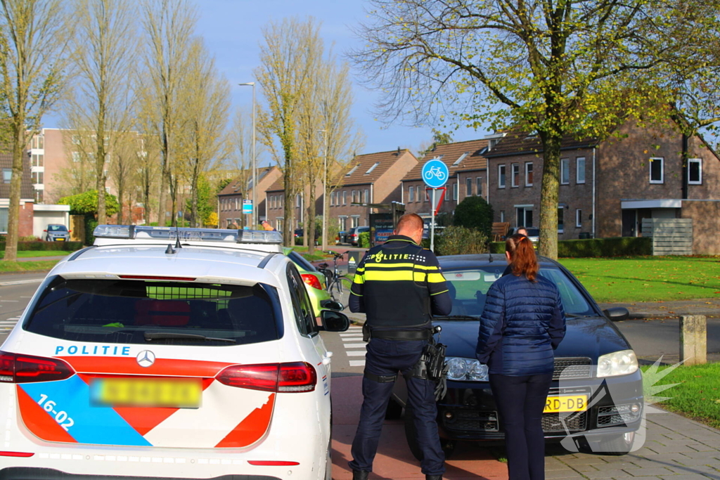 Fietser geschept op oversteekplaats