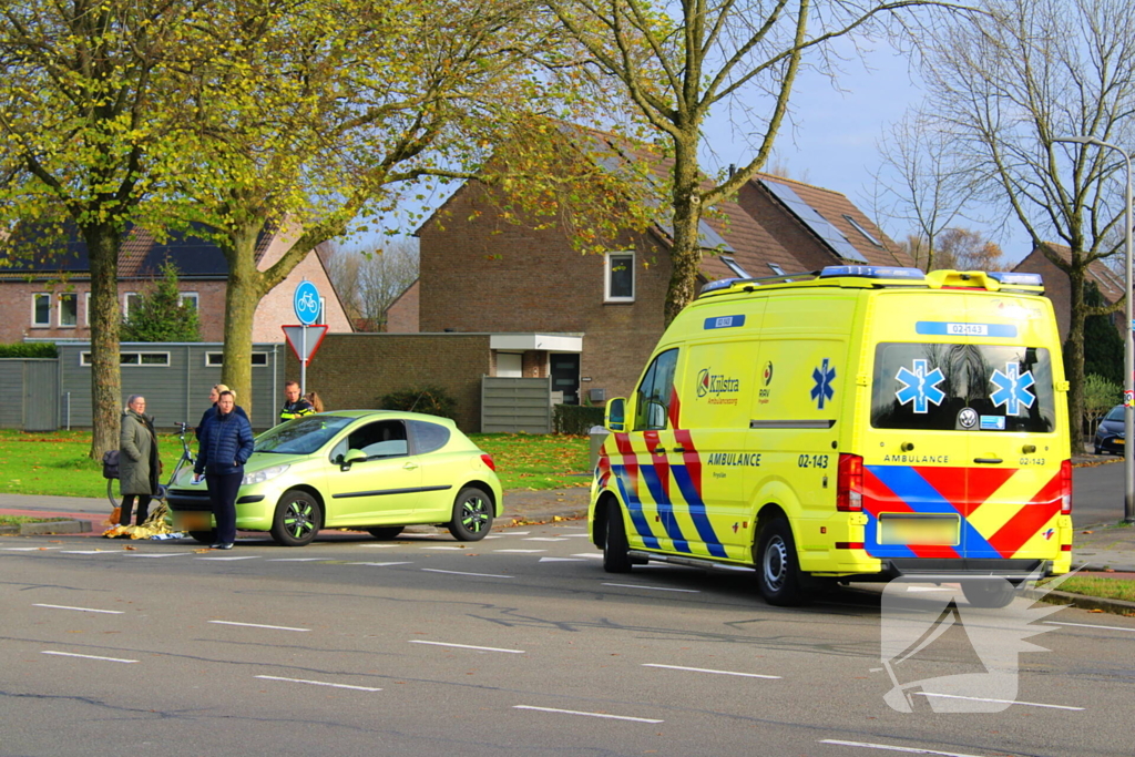 Fietser geschept op oversteekplaats