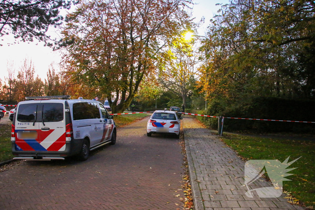 Bloedsporen in park aangetroffen, politie doet onderzoek