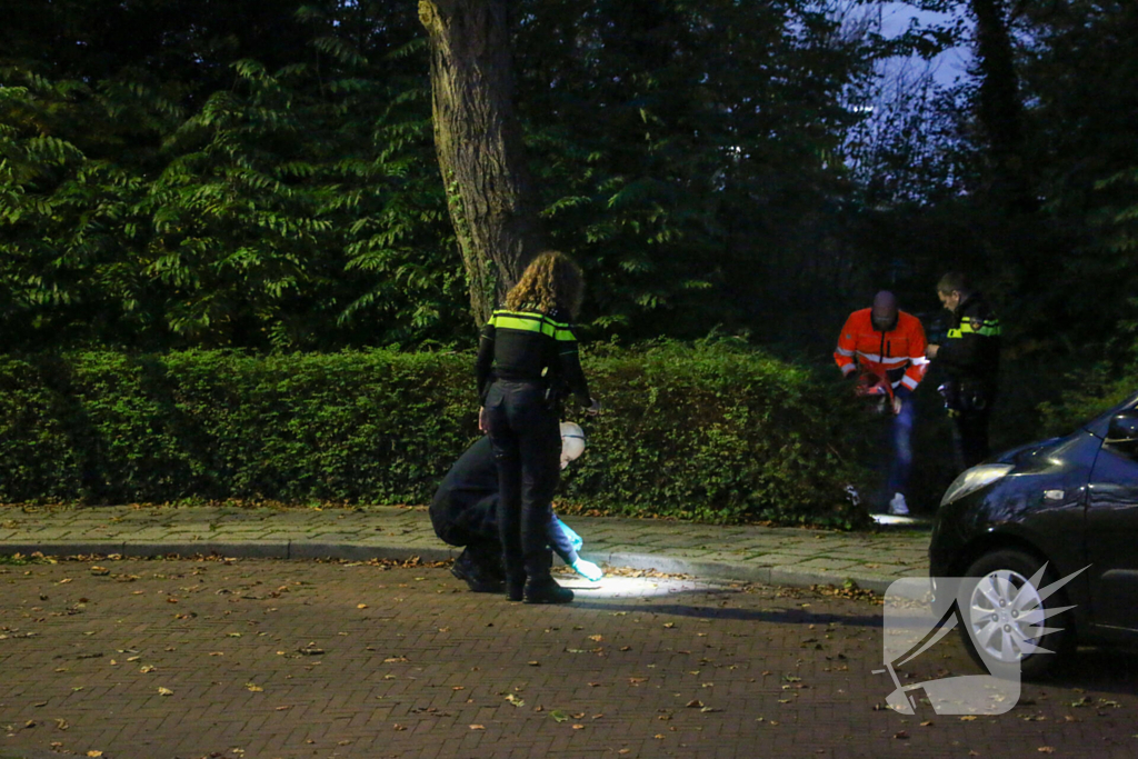 Bloedsporen in park aangetroffen, politie doet onderzoek