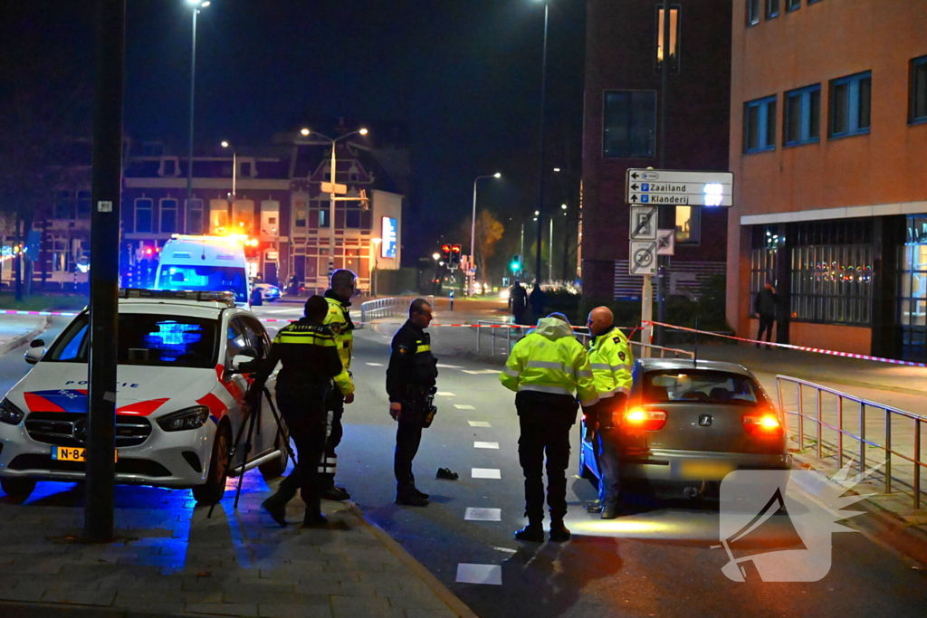 Zwaargewonde na aanrijding met personenauto