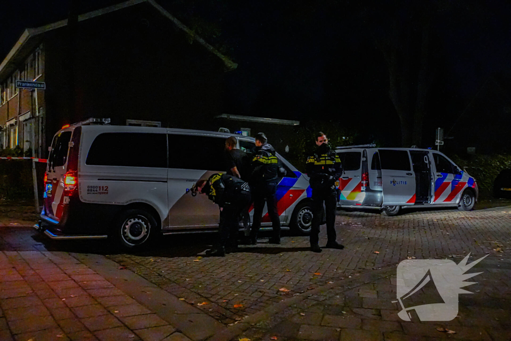 Man gewond bij steekincident, politie houdt twee verdachten aan