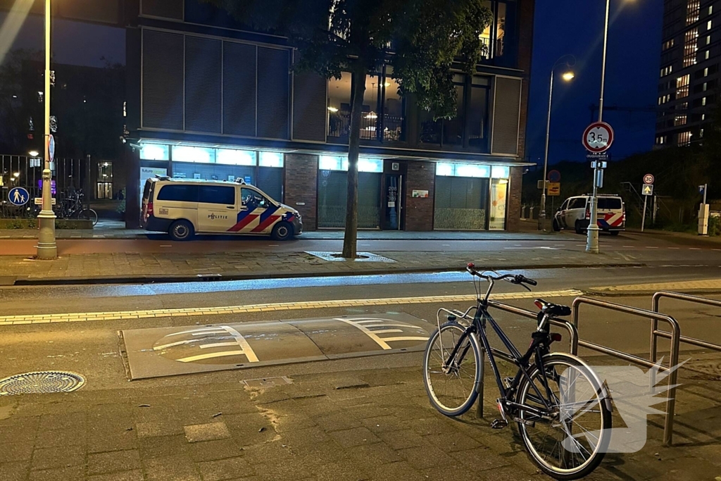 Politie schiet vrouw in been na overlastmelding in wooncomplex