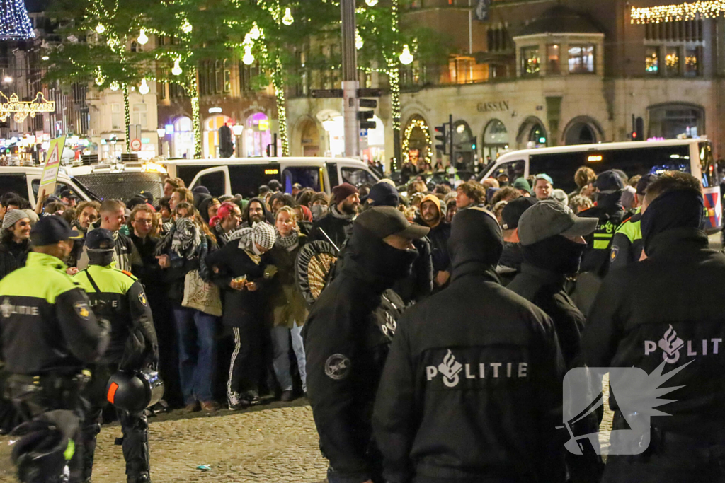 Opnieuw demonstratie, politie grootschalig aanwezig