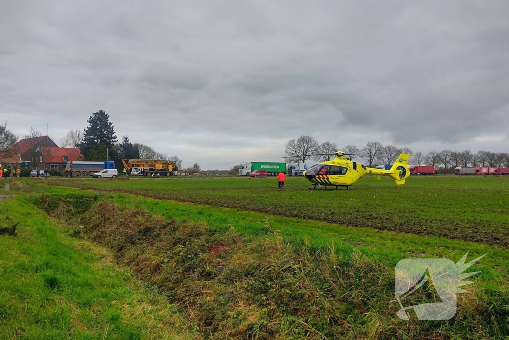 Automobilist zwaargewond bij ongeval